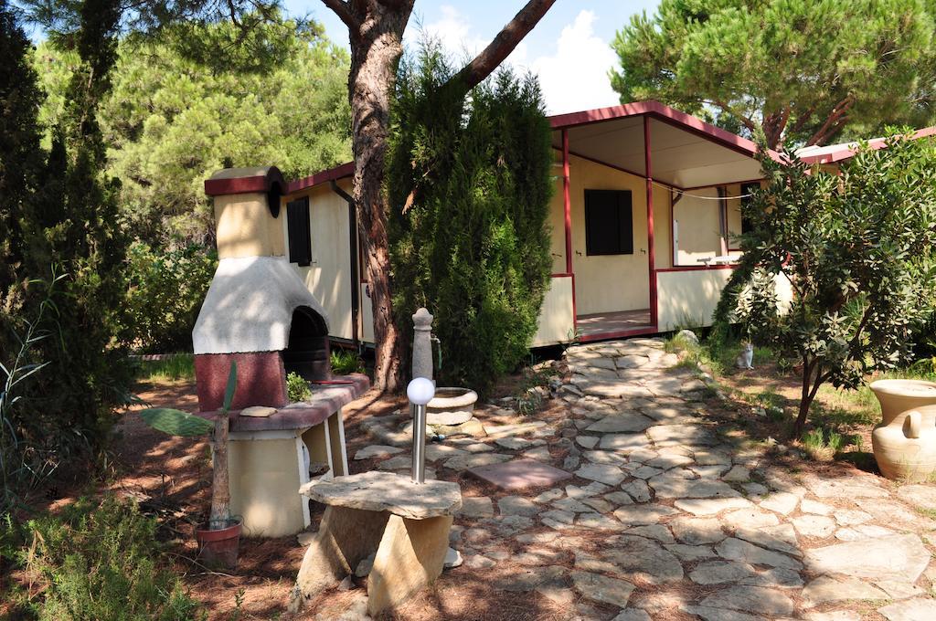 Pini E Mare Hotel Quartu SantʼElena Szoba fotó