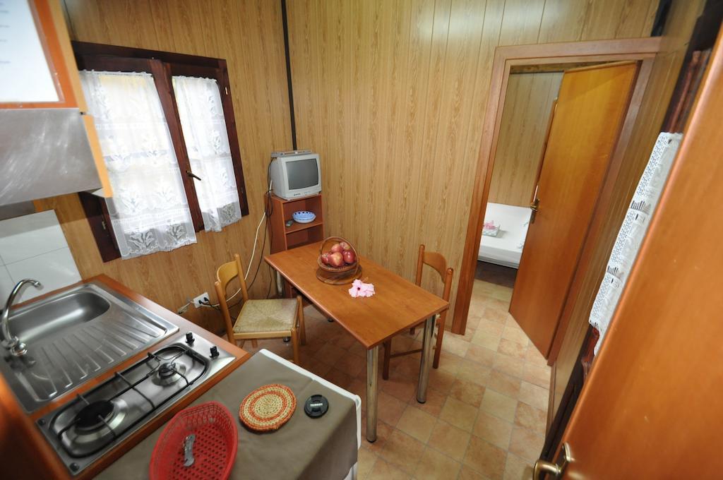 Pini E Mare Hotel Quartu SantʼElena Kültér fotó